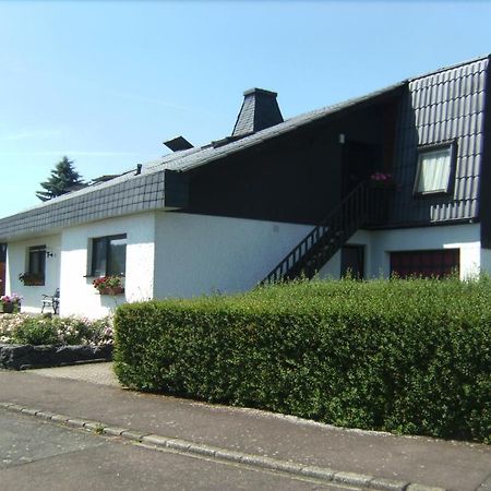 Ferienwohnung Evangeline Borsch Zell an der Mosel Exterior photo